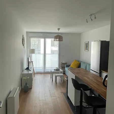 Apartment New & Serene Ii 1 Bedroom Near La Defense Paris Parking And Fibre