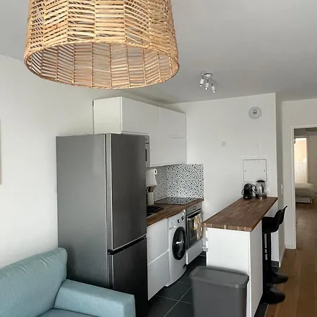 New & Serene Ii 1 Bedroom Near La Defense Paris Parking And Fibre Apartment Suresnes